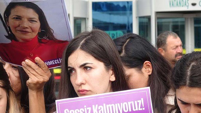 19-10/28/fatma-sengul-davasi-sanik-cinayeti-tansiyon-hastaligina-bagladi-_1448_dhaphoto2