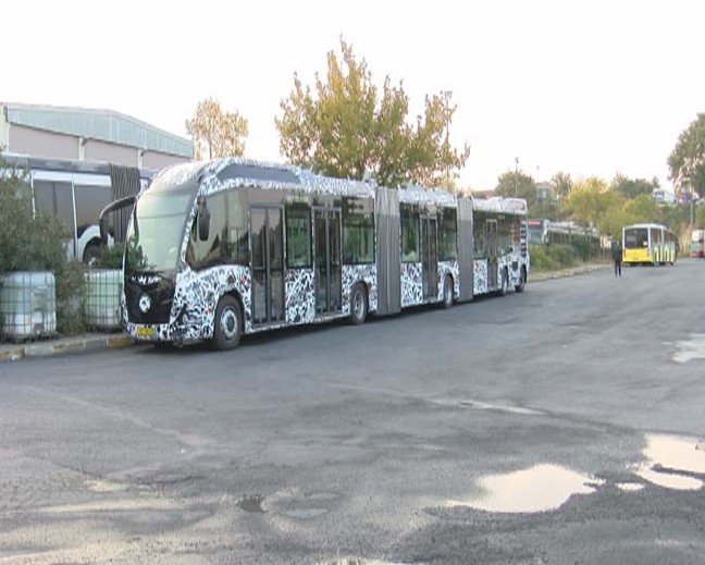 19-10/30/yeni-metrobus-test-ediliyor_8419_dhaphoto4