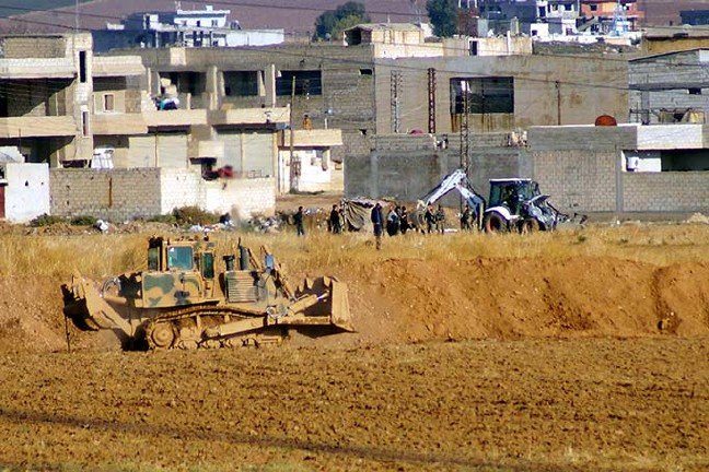 19-10/31/teroristlerin-tuzakladigi-250-kilo-patlayici-imha-edildi-_3487_dhaphoto1