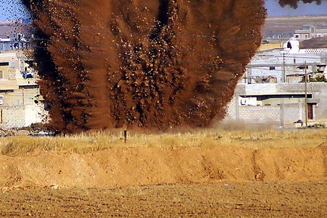 19-10/31/teroristlerin-tuzakladigi-250-kilo-patlayici-imha-edildi-_3487_dhaphoto16