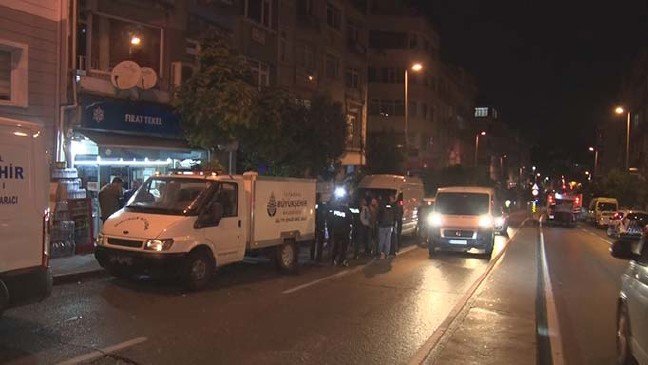 19-11/06/fatihte-bir-evde-4-kardes-olu-bulundu-ek-fotograflarla-genis-haber-_4031_dhaphoto2