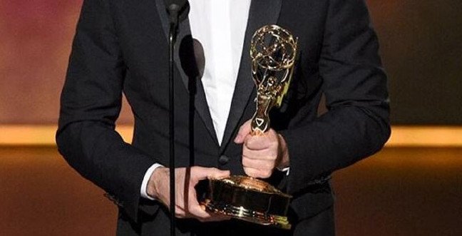 19-11/28/emmy-odulleri