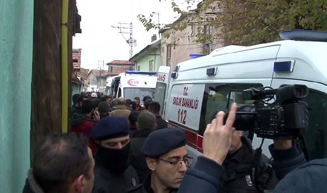 19-12/10/aw878008_02