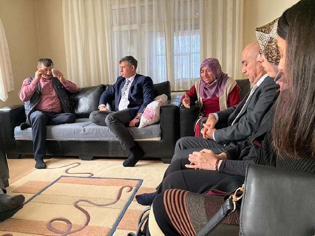 19-12/12/aw880075_05