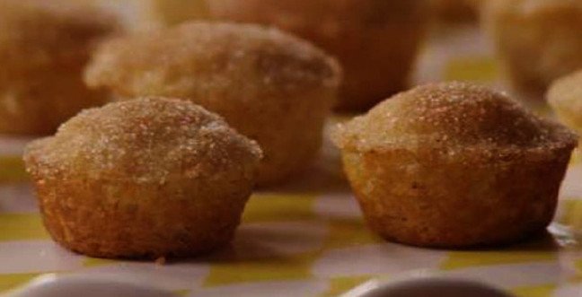 19-12/19/donut-muffin