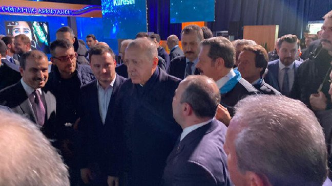 19-12/27/5e05f1565542831b4cf215ab