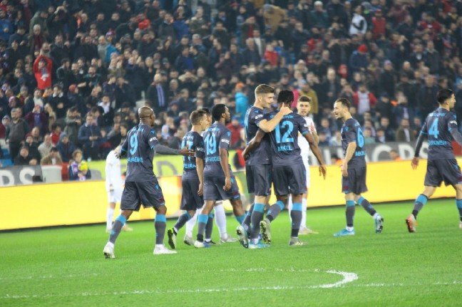 19-12/28/tudor2_10393682_1280x853