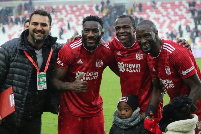 19-12/29/aw895321_08