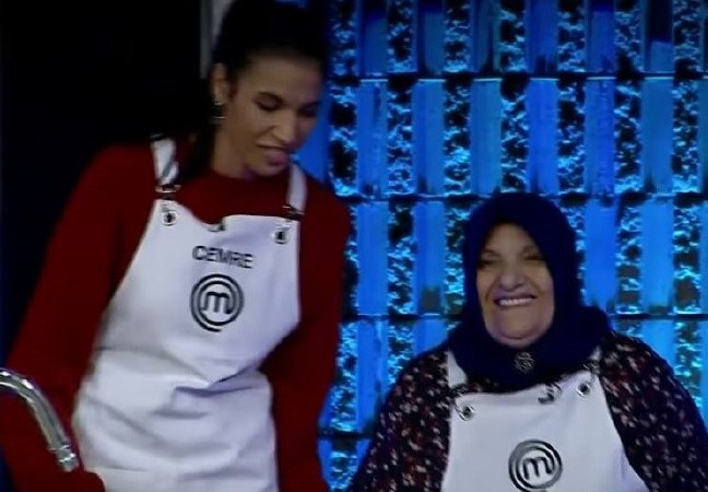 19-12/29/cemre-uyanik-anneannesi-1577575628