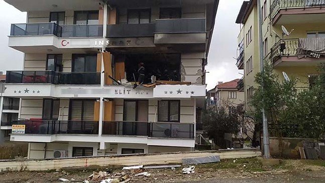 19-12/30/aw895792_01