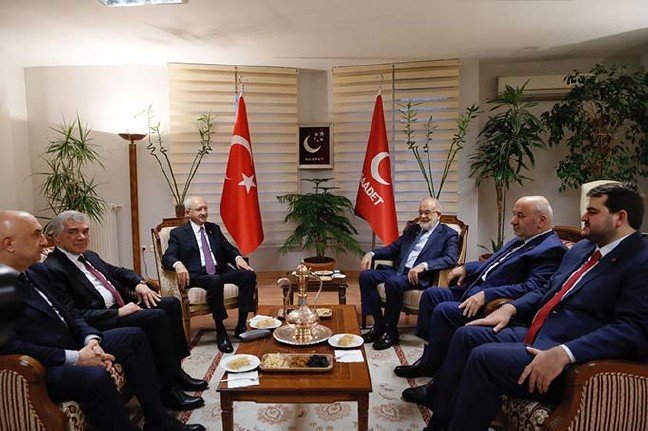 19-12/30/kilicdaroglundan-karamollaogluna-tezkere-ziyareti-ek-fotograflar_8321_dhaphoto1