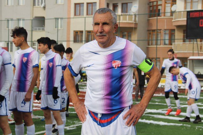 20-01/05/aw900340_13