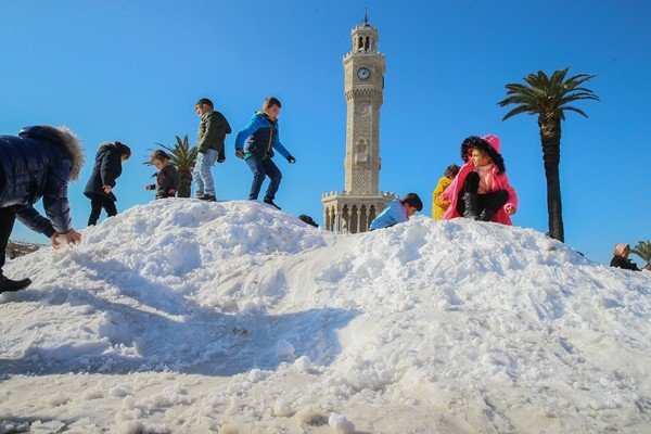 20-01/10/20200110_2_40261685_51079555