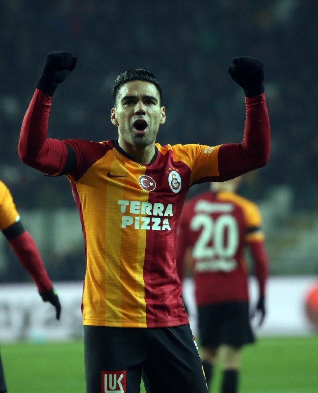 20-01/26/16640694_1211x1500