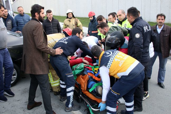 20-01/29/kazada-yaralandi-kendinden-cok-arabasini-dusundu_4223_dhaphoto3