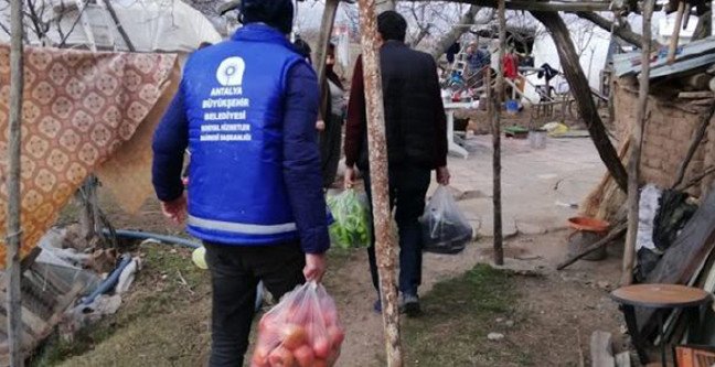 20-01/30/deprem-yardim2