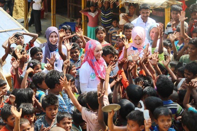 20-02/04/gamzeozcelikk_52647998_368024877127551_1442160485298018976_n