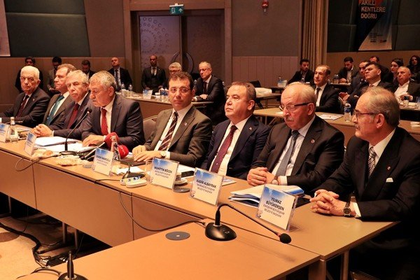 20-02/07/chpli-baskanlar-adanada-bulustu-2-_9083_dhaphoto5