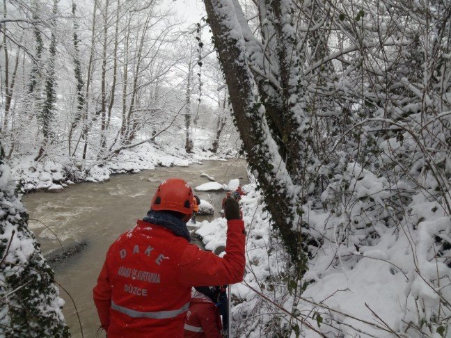 20-02/08/kayip-operatorun-tisortu-bulundu-2-_1720_dhaphoto7