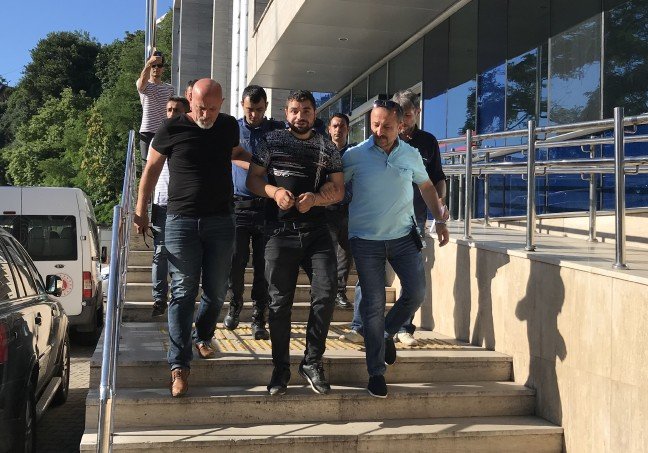 20-02/11/kiz-arkadasini-denize-atarak-bogulmasini-izlemis_8514_dhaphoto1