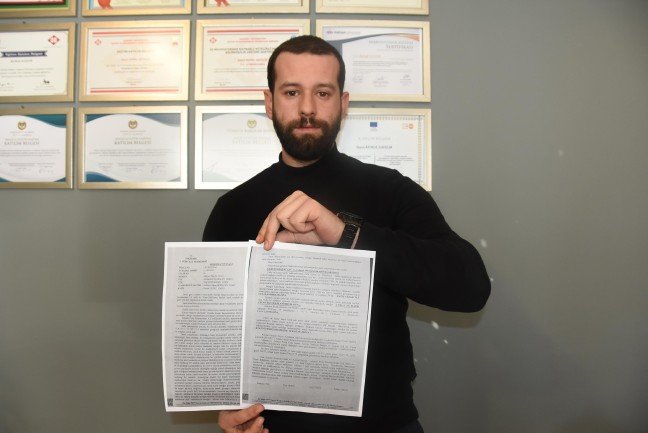 20-02/11/pizzaya-tukuren-kuryeye-iyi-hal-indirimli-2-yil-6-ay-hapis-_5444_dhaphoto5