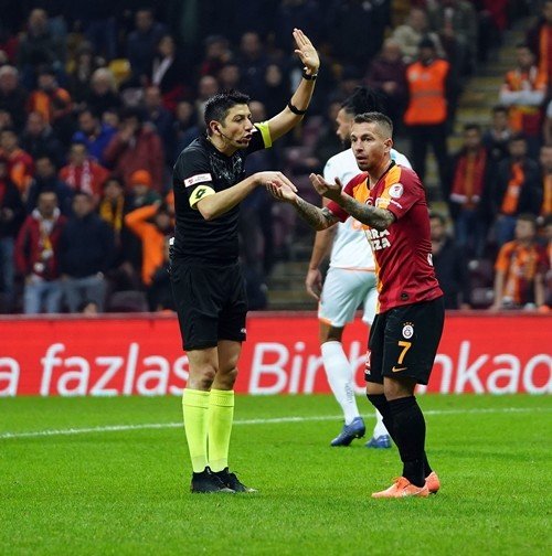 20-02/12/aw934964_13