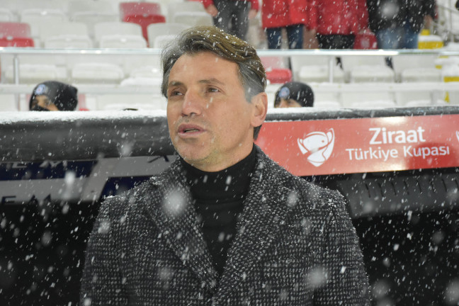 20-02/13/demir-grup-sivasspor-fraport-tav-antalyaspor-fotograflar-_2754_dhaphoto7