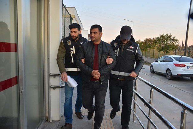 20-02/14/aw936251_03