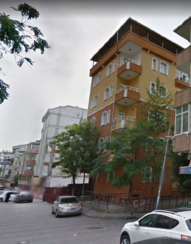 20-02/14/binanin-cokmeden-onceki-fotograflari-bahcelievlerde-bina-coktu-_6487_dhaphoto2