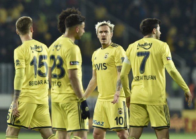 20-02/15/depophotos_16663952