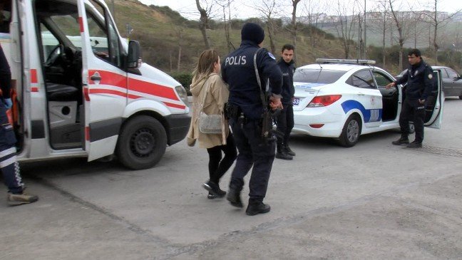 20-02/15/esenyurtta-sevgilisiyle-tartisip-pompali-tufekle-intihar-girisiminde-bulundu-_8442_dhaphoto2