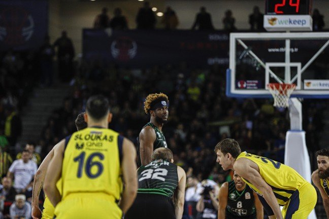 20-02/16/darussafaka-tekfen-fenerbahce-beko-fotograflar-_3077_dhaphoto1
