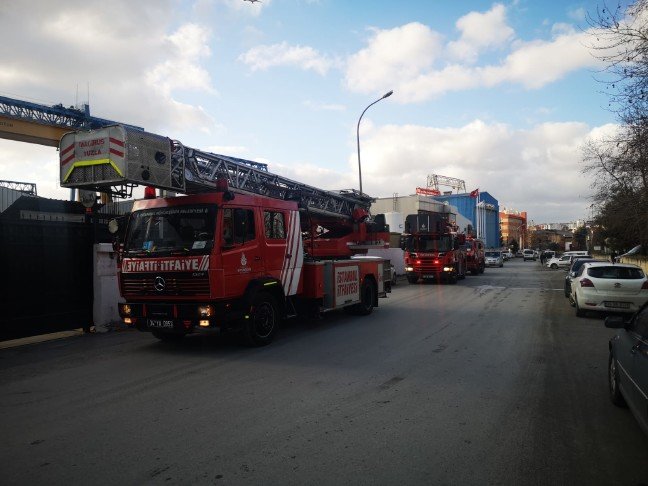 20-02/16/ek-fotograflar-tuzlada-gemide-yangin-_6382_dhaphoto2