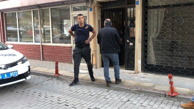 20-02/16/hafta-sonu-izninde-carsida-gezen-uzman-cavus-bicaklandi_4019_dhaphoto2