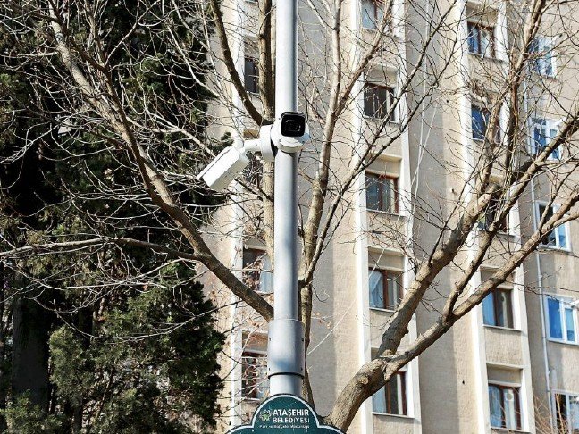 20-02/18/atasehir-parklarin-izlenmesi-kameralar-2-812x609
